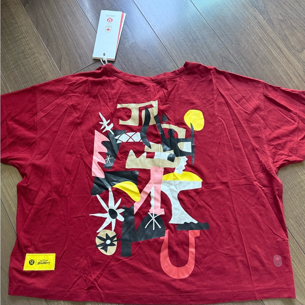 Lululemon T-Shirt